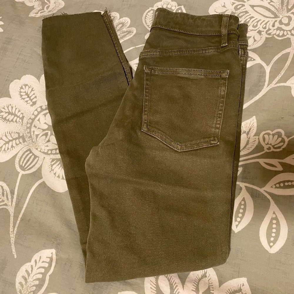 NWT~Free People~Army Green Skinny/Straight Jeans